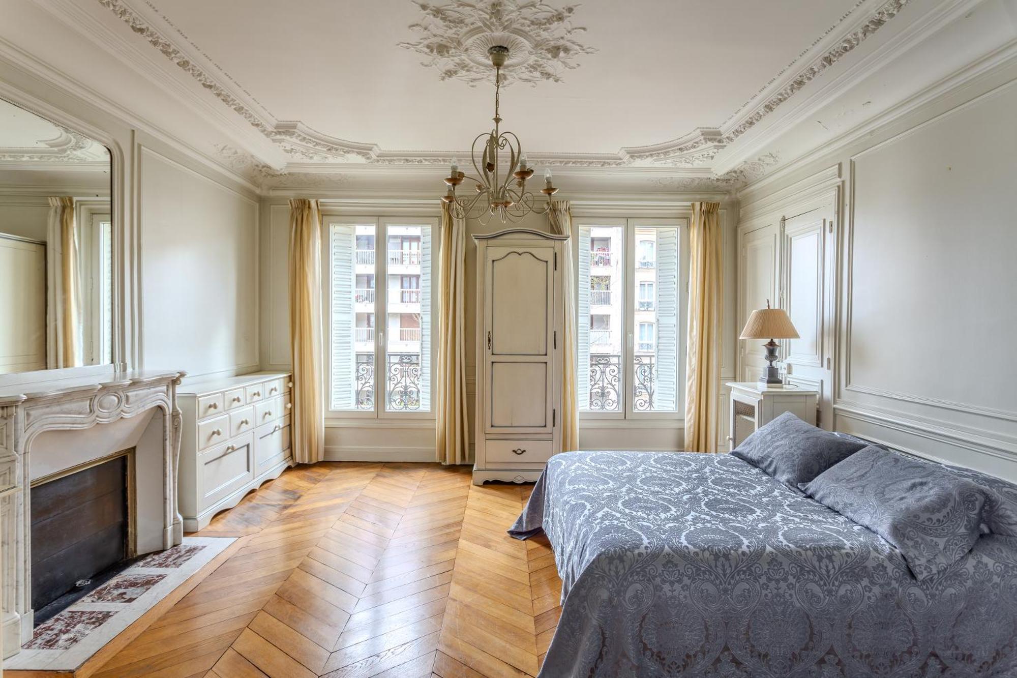 Appartement Sacre Coeur Grand Duplex 130 M2 - 4 + Double Living *