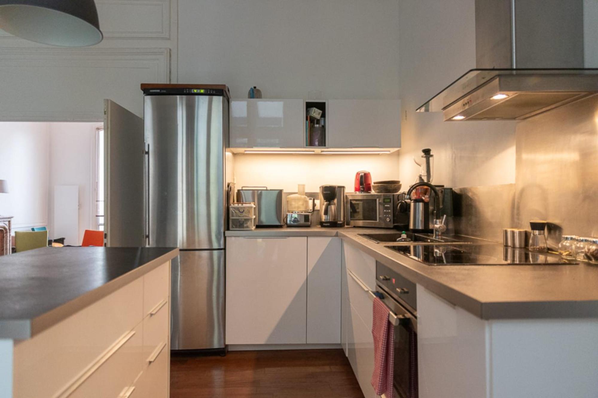Apartment Spacious Nest With Terrace Near Batignolles *