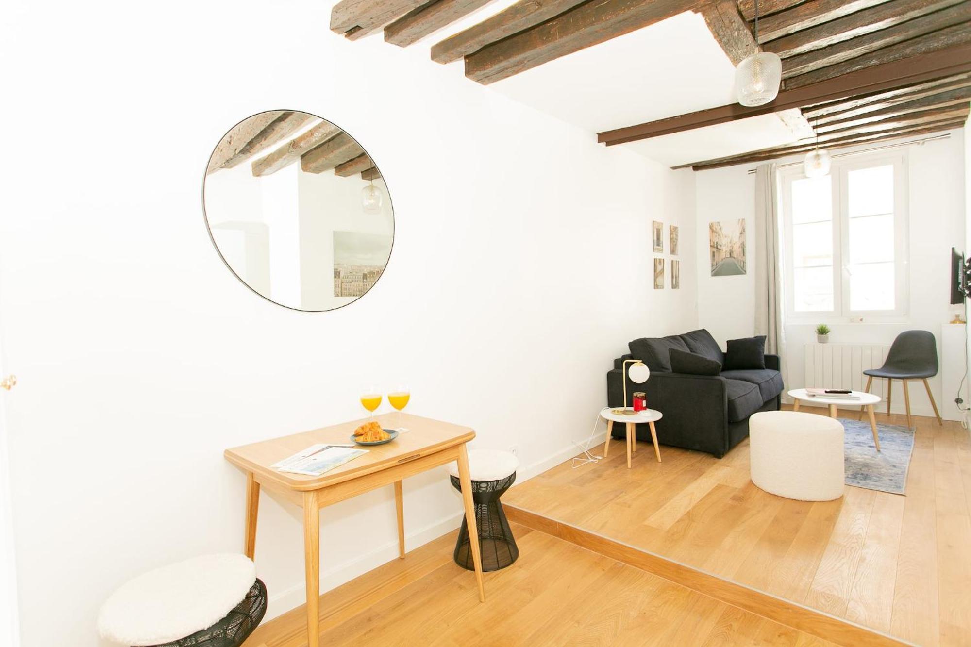 Pont De La 1br Cozy Apartment