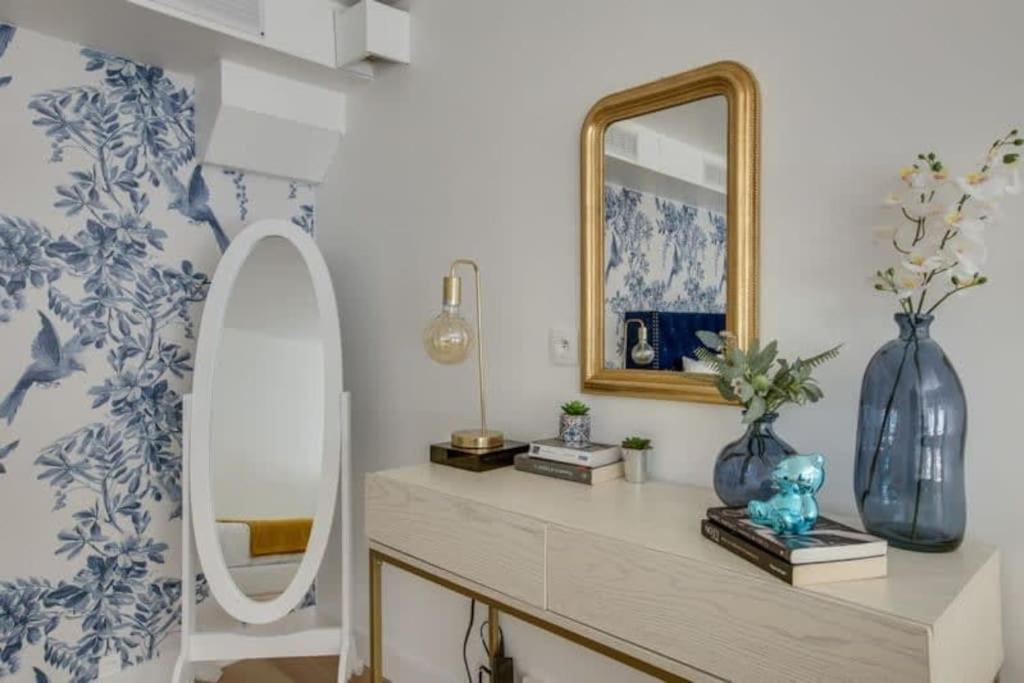 Appartement Modern French Studio Charm In The City *