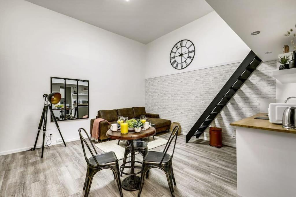 Apartment Amazing Loft 4p- Republique *