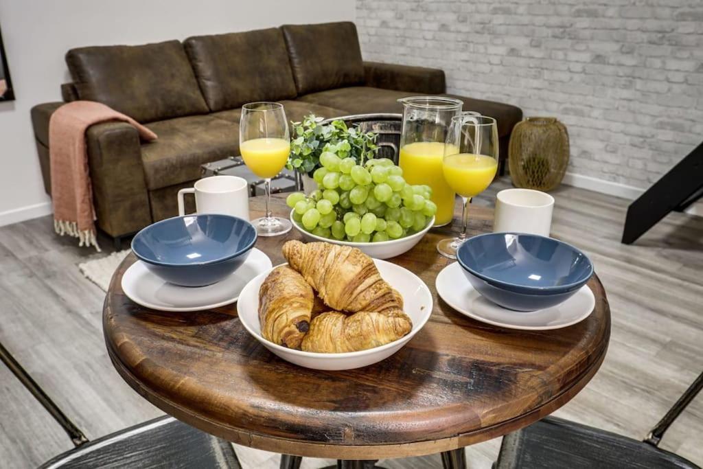 Amazing Loft 4p- Republique Apartment *