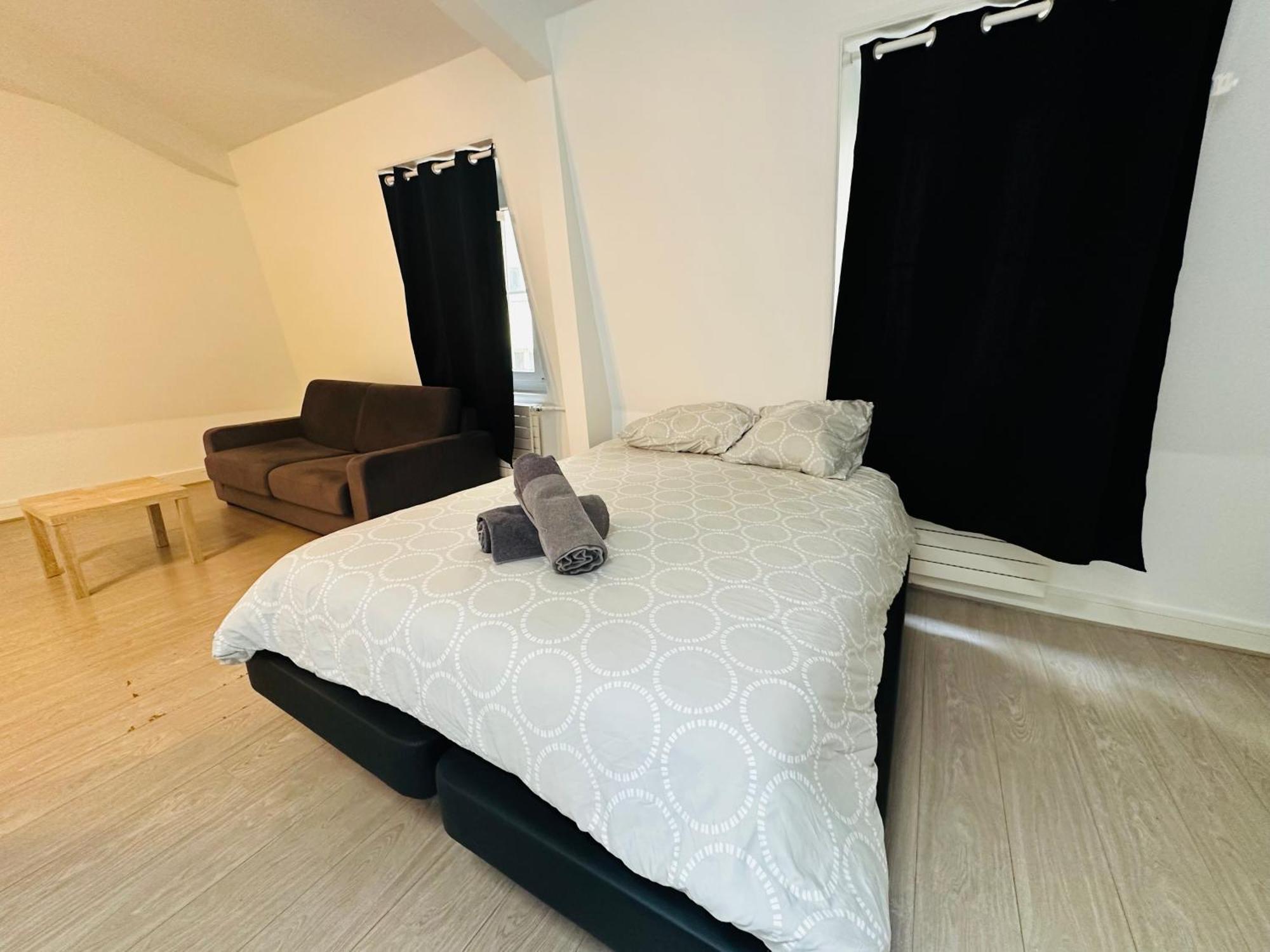 Appartement Spacieuses Flats Montaigne Champs Elysee *