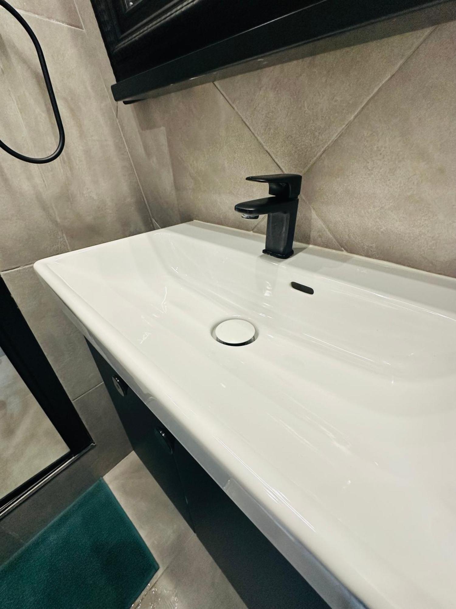 Spacieuses Flats Montaigne Champs Elysee Appartement *