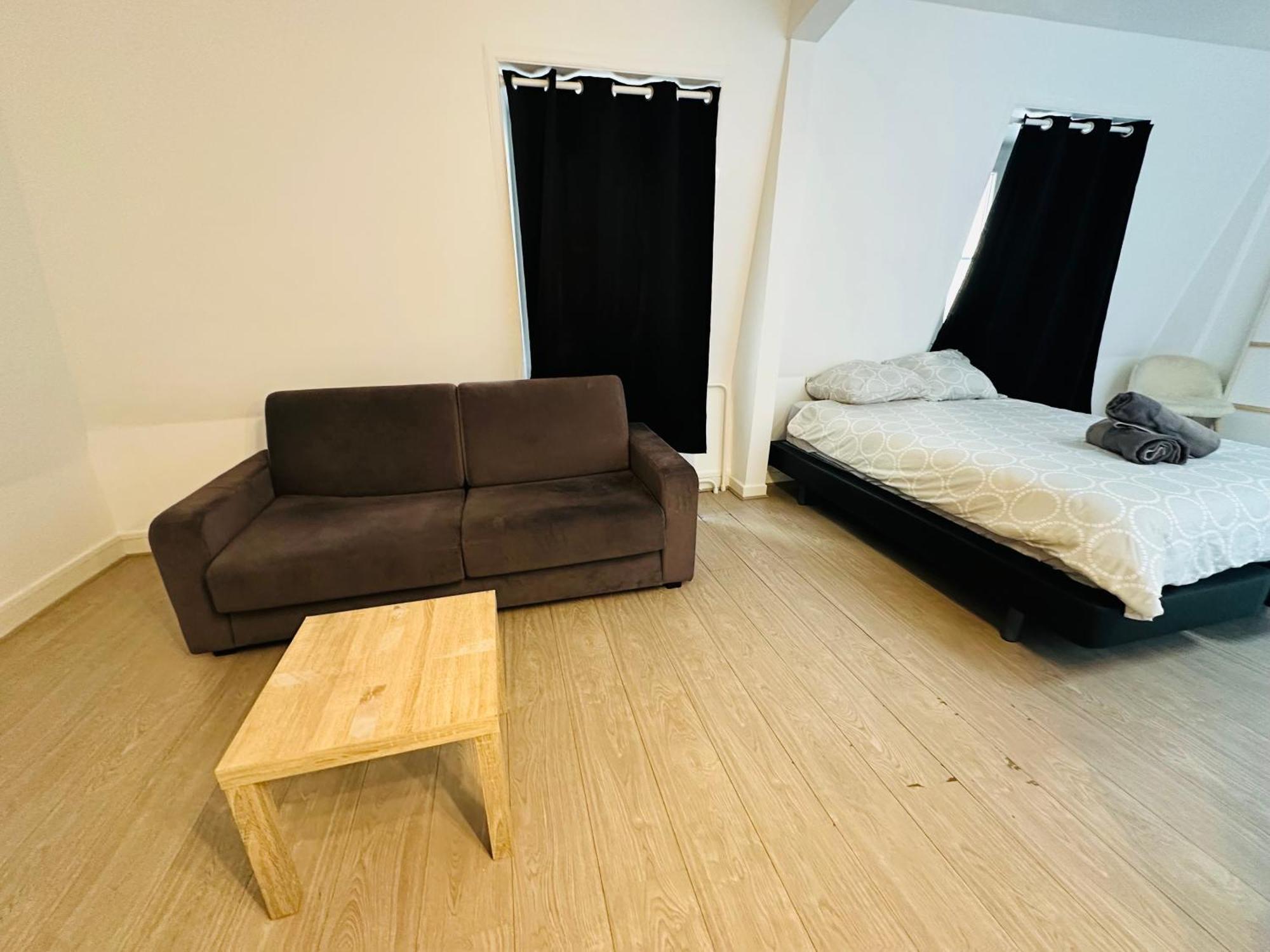 Appartement Spacieuses Flats Montaigne Champs Elysee