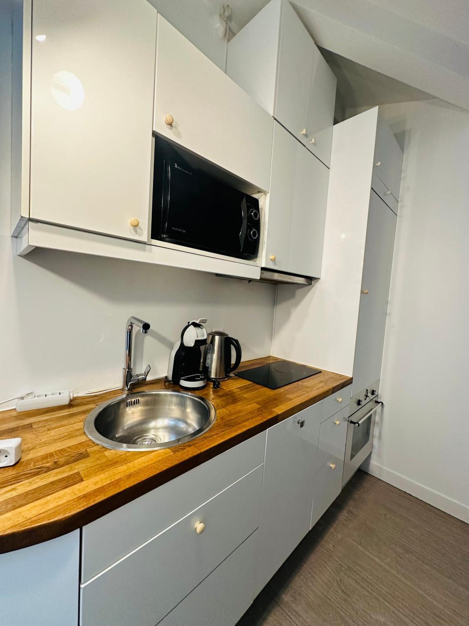 Spacieuses Flats Montaigne Champs Elysee Appartement Paris