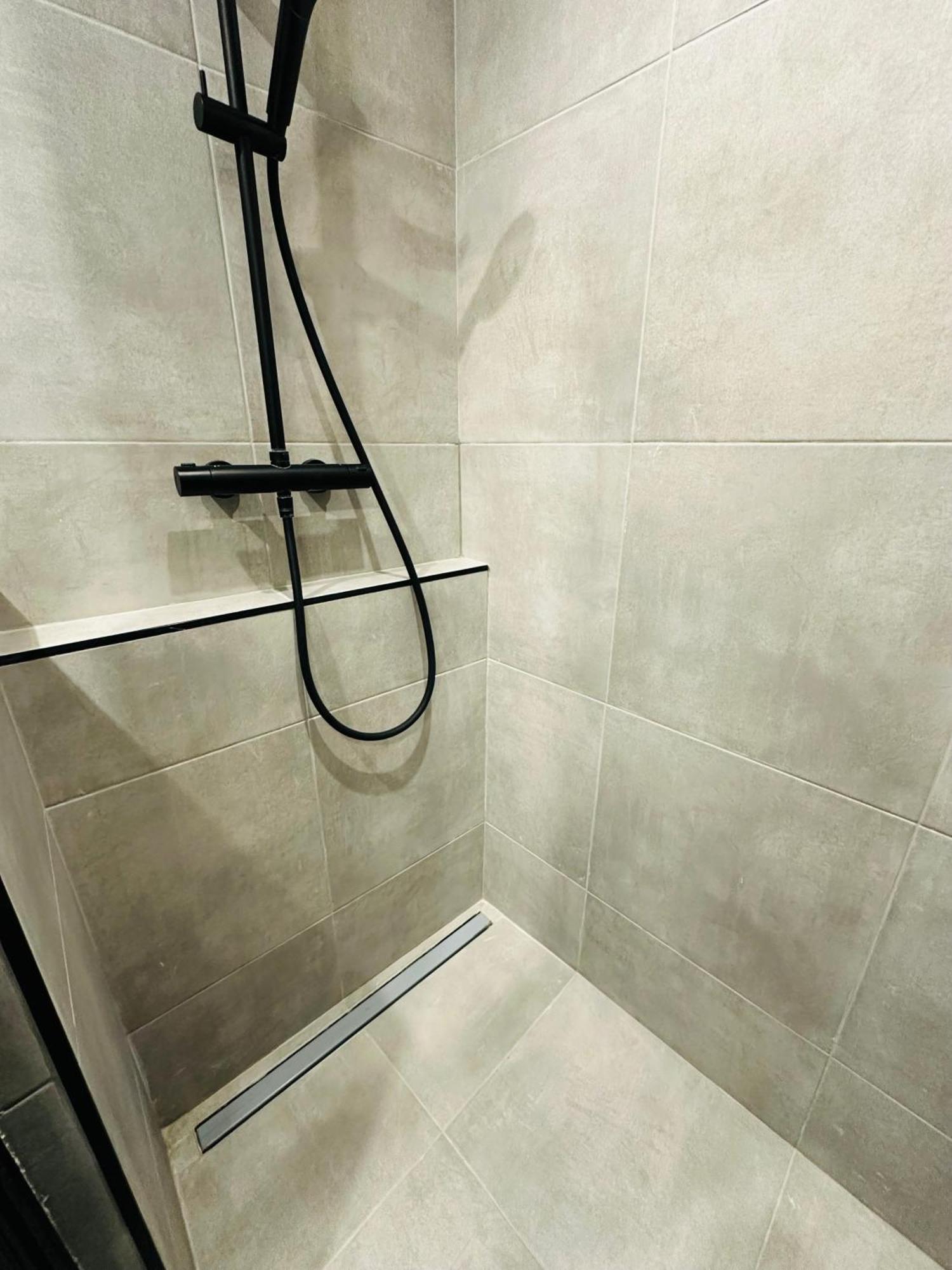 Appartement Spacieuses Flats Montaigne Champs Elysee *
