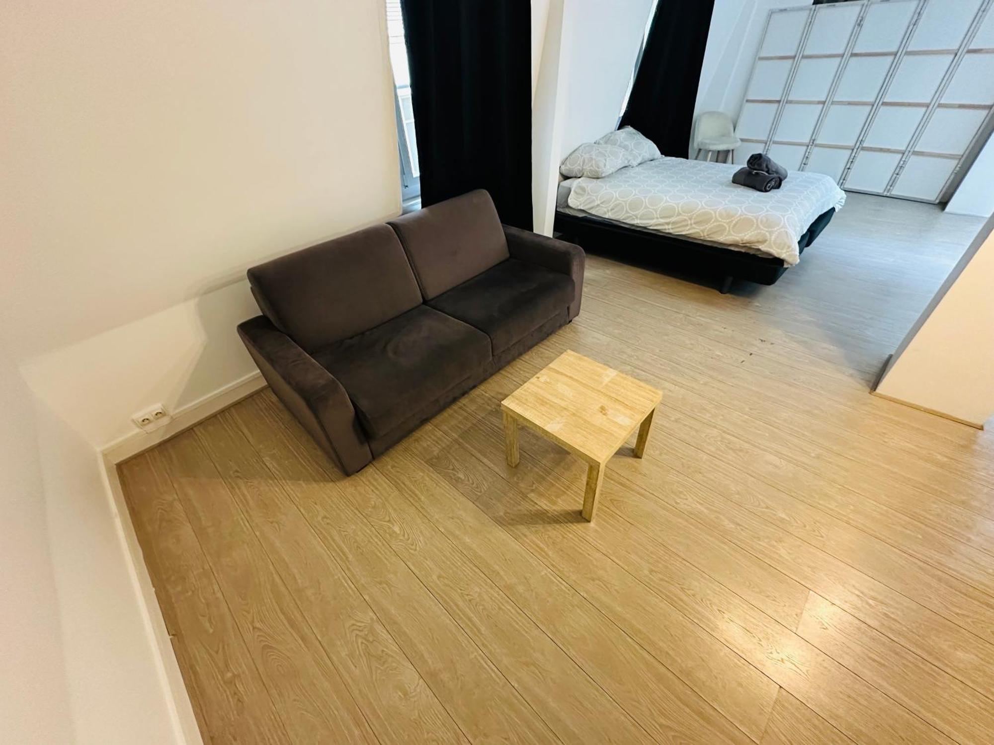 Spacieuses Flats Montaigne Champs Elysee Appartement Paris