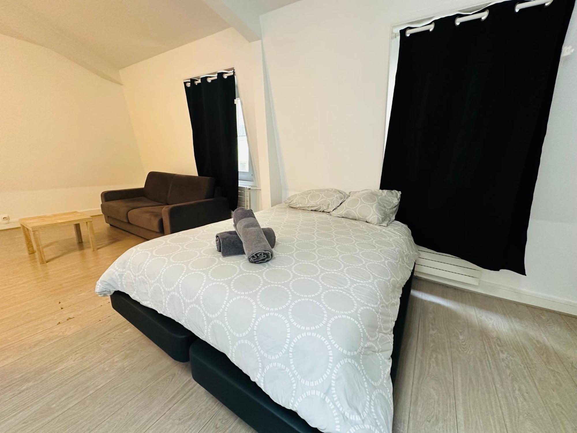 Appartement Spacieuses Flats Montaigne Champs Elysee *