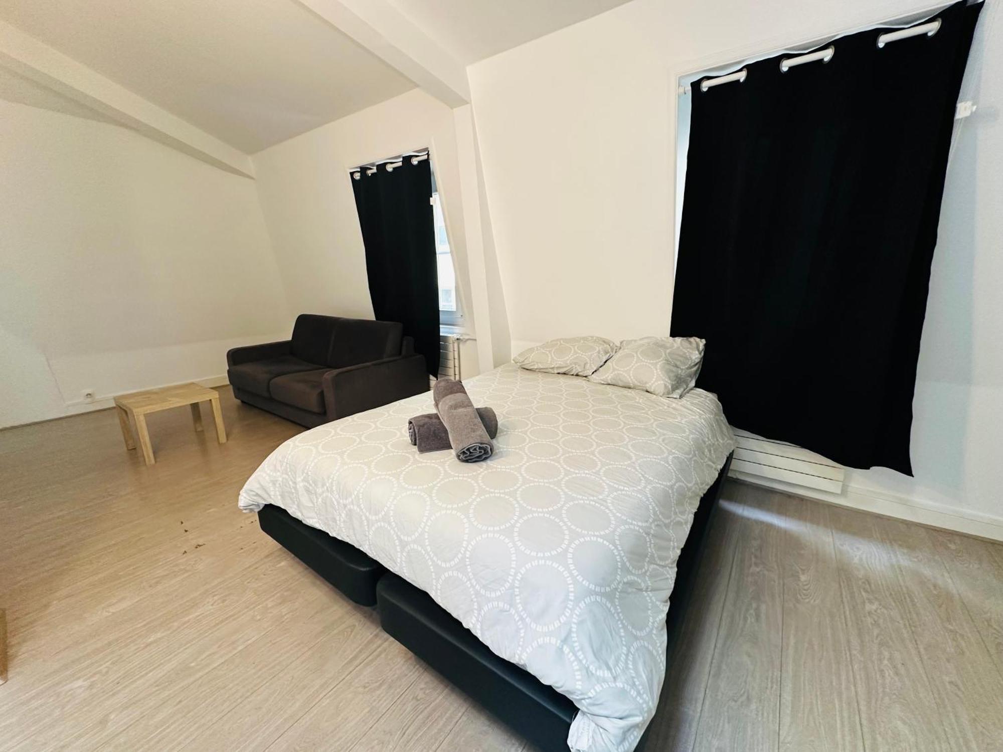 Spacieuses Flats Montaigne Champs Elysee Appartement *