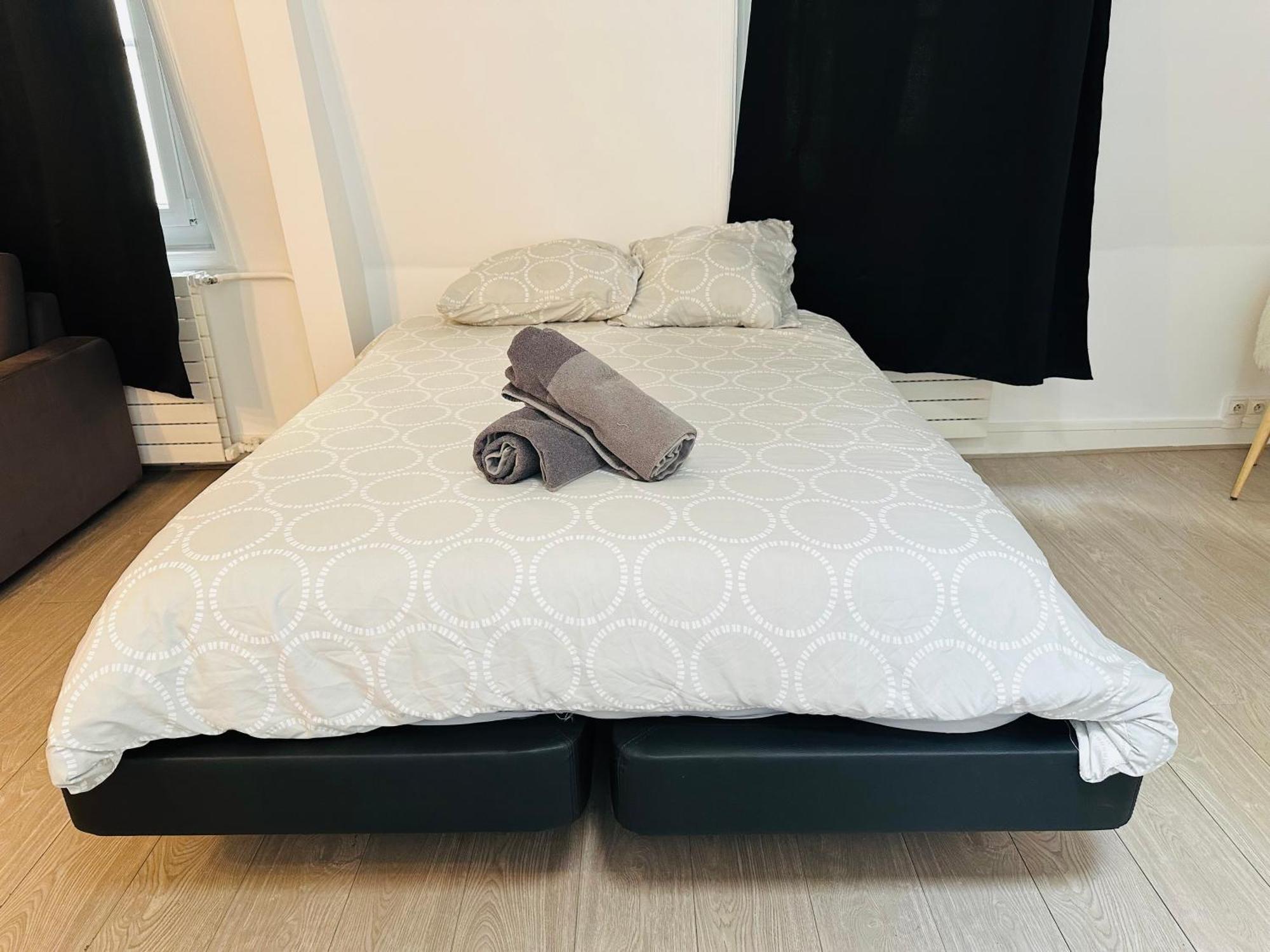Spacieuses Flats Montaigne Champs Elysee Appartement Paris