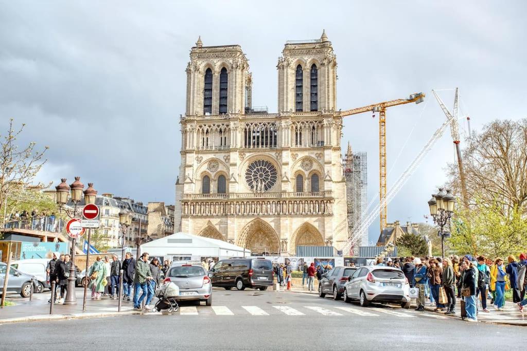Parisian Gem: Heart Of The Latin Quarter- 2br Lift Appartement Paris