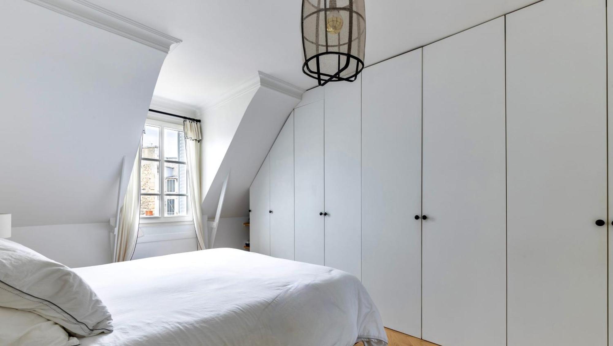 Appartement Moderne A 130 M² Proche Monceau Climatise