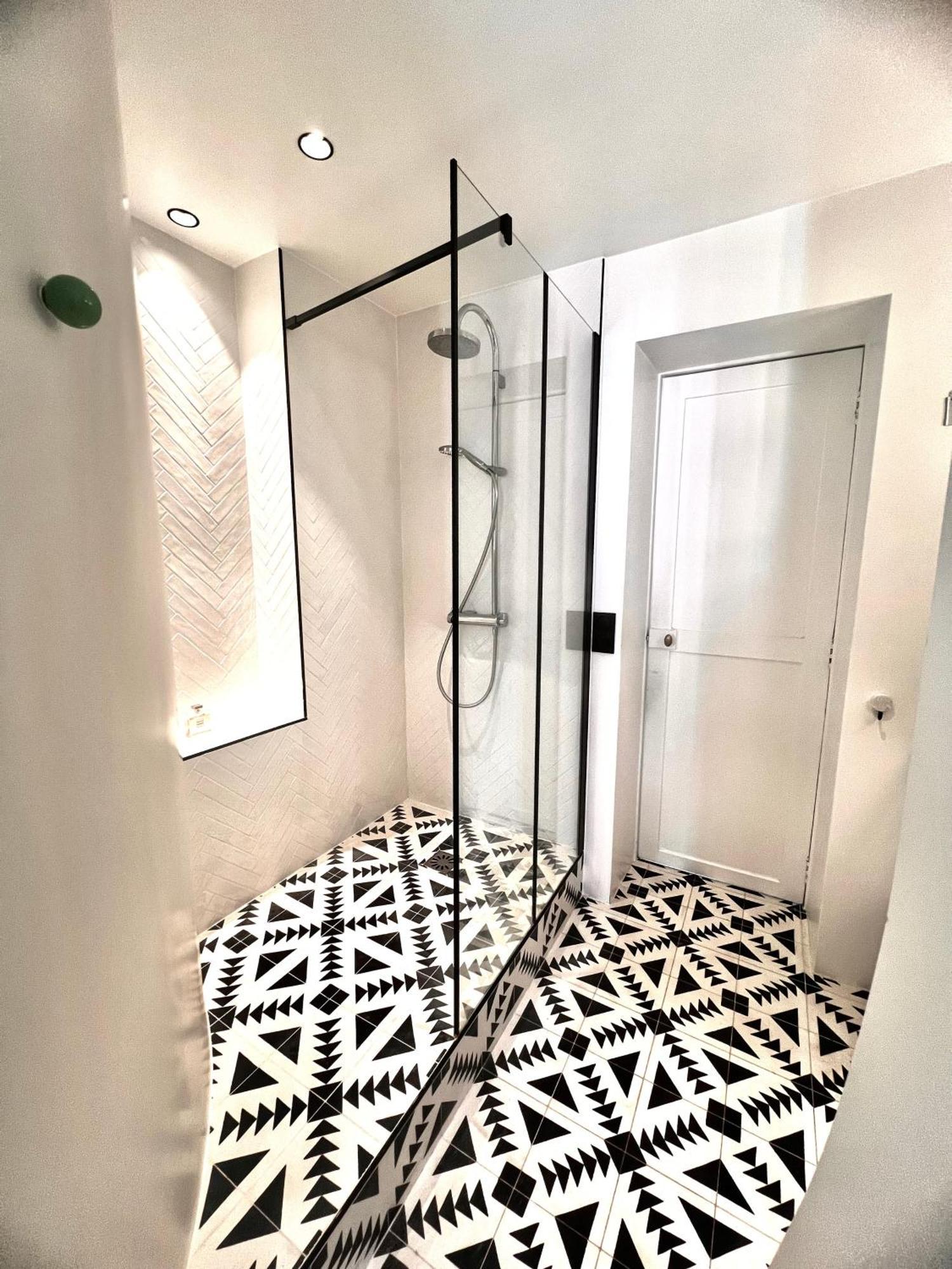 Moderne A 130 M² Proche Monceau Climatise Appartement