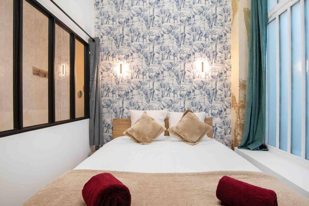 Montmartre, Gare De L'est, 1 2 A 4p Apartment *