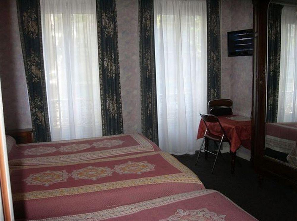 Grand Voltaire 2*