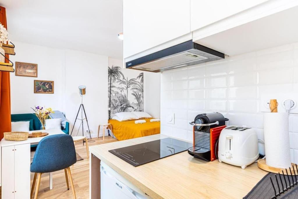 Charm And Convenience In Quatier Latin Paris
