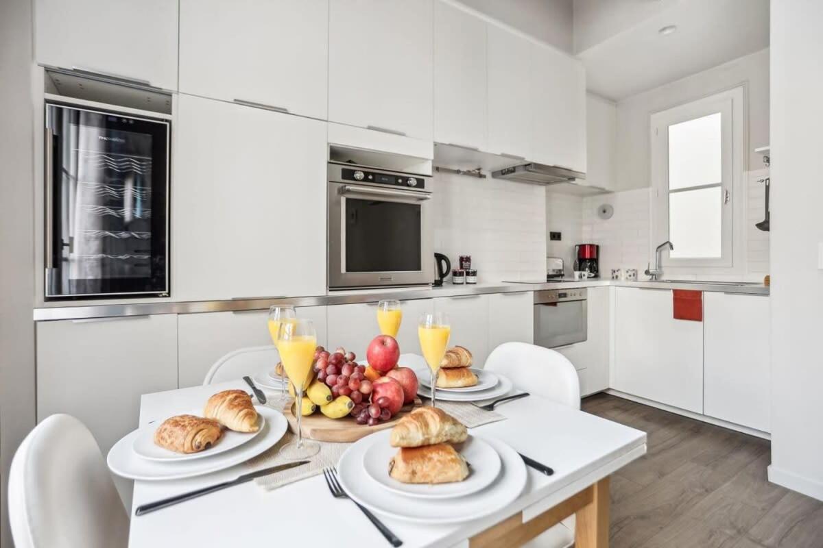 Eiffel Tower - Cityapartmentstay Apartment