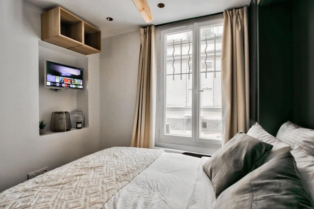Apartment New ! Cosy Intimate Nest Sacre Coeur ! *