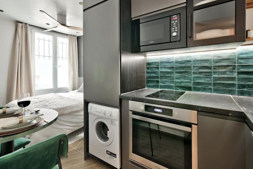 New ! Cosy Intimate Nest Sacre Coeur ! Apartment Paris