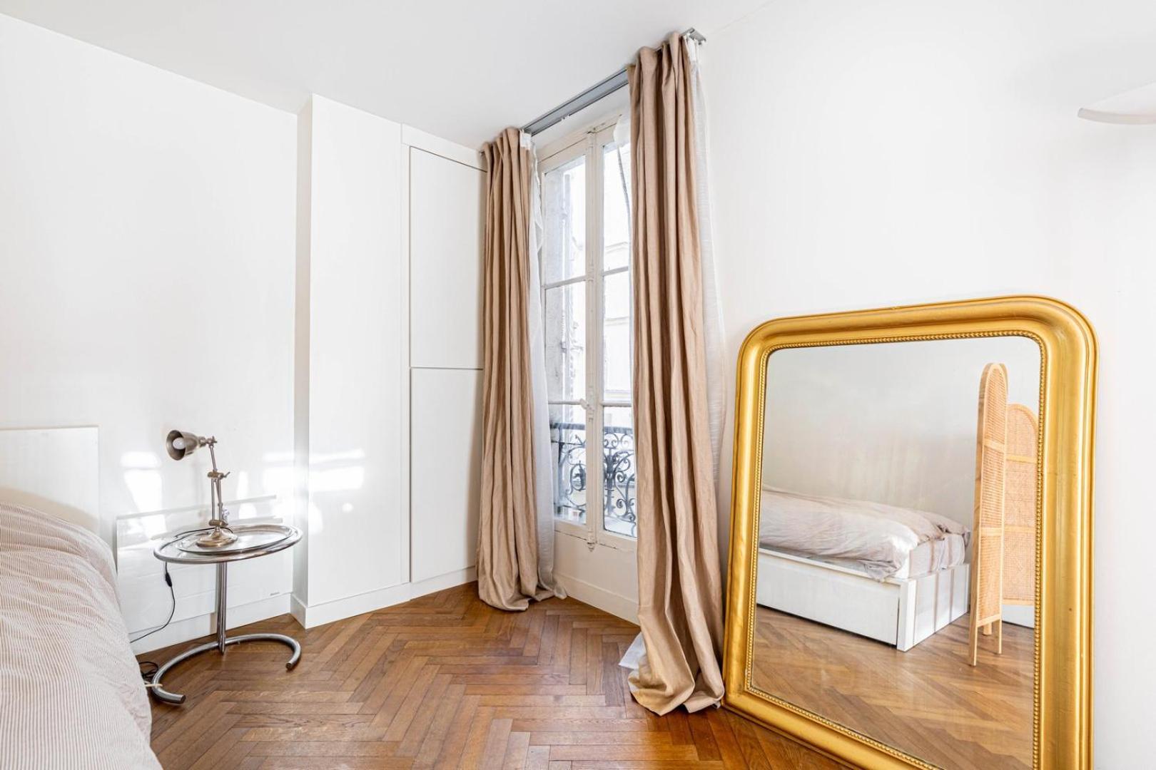 Guestready - Sunlit Serenity Near Montmartre Apartment Paris