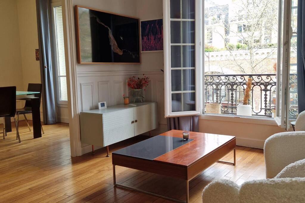 Magnifique De Charme Au Coeur De Paris