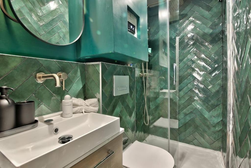Apartment New ! Cosy Intimate Nest Sacre Coeur !