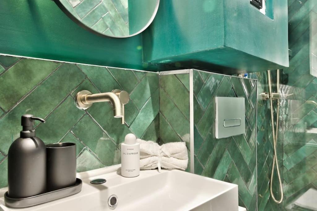 New ! Cosy Intimate Nest Sacre Coeur ! Apartment