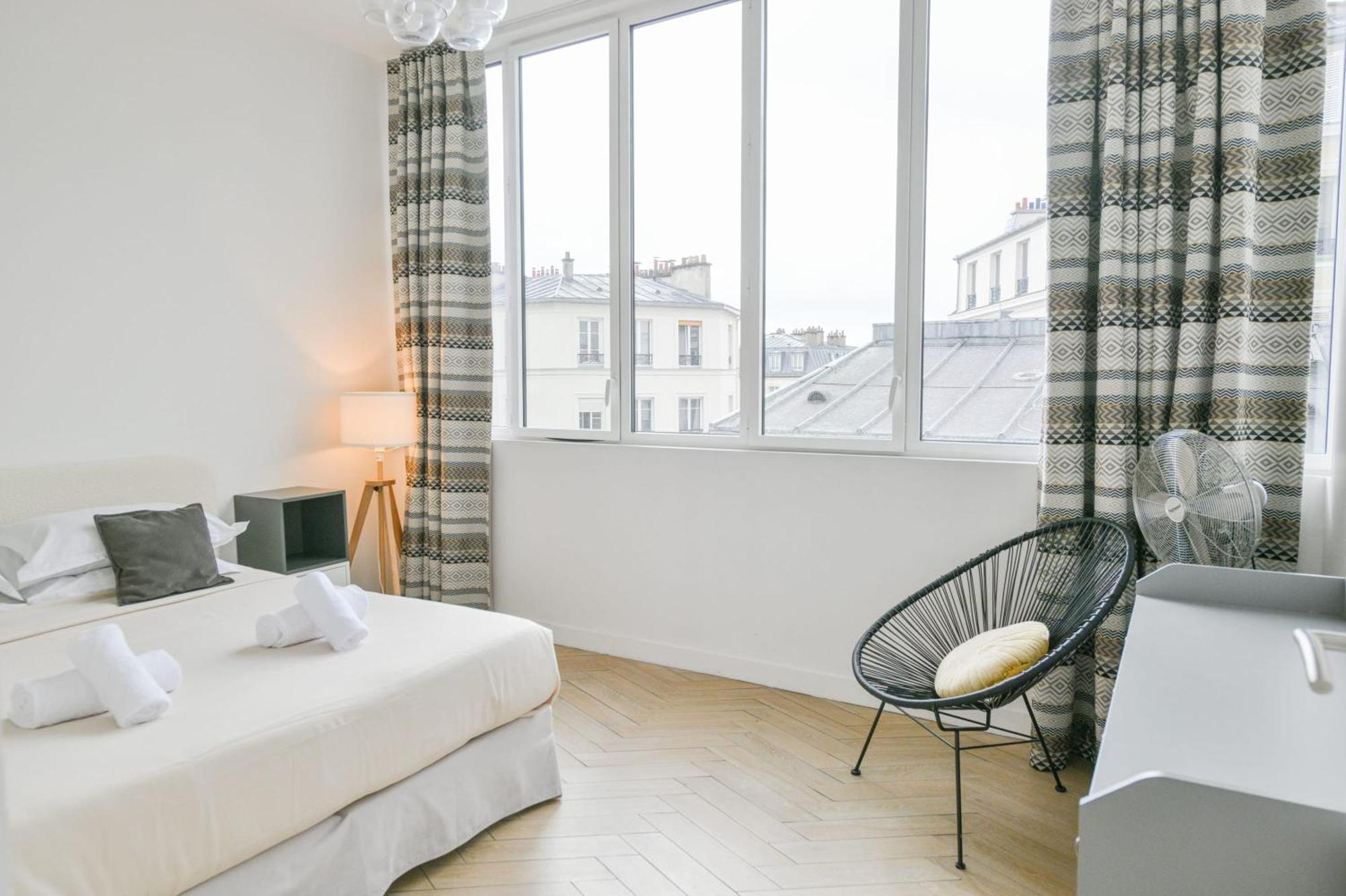 Sacre-coeur Modern 4bd With Sauna For 10 Guests! Apartment *