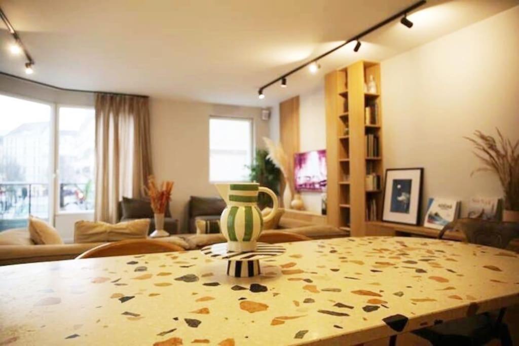 Experience Parisienne En Plein Coeur Du Marais Apartment Paris