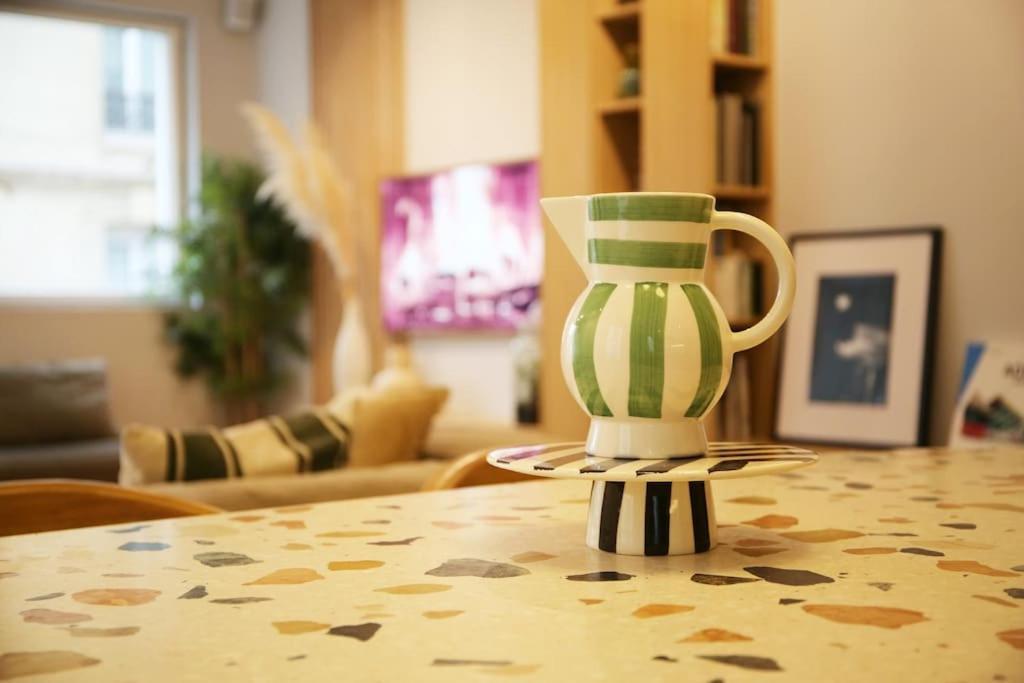 Experience Parisienne En Plein Coeur Du Marais Apartment Paris