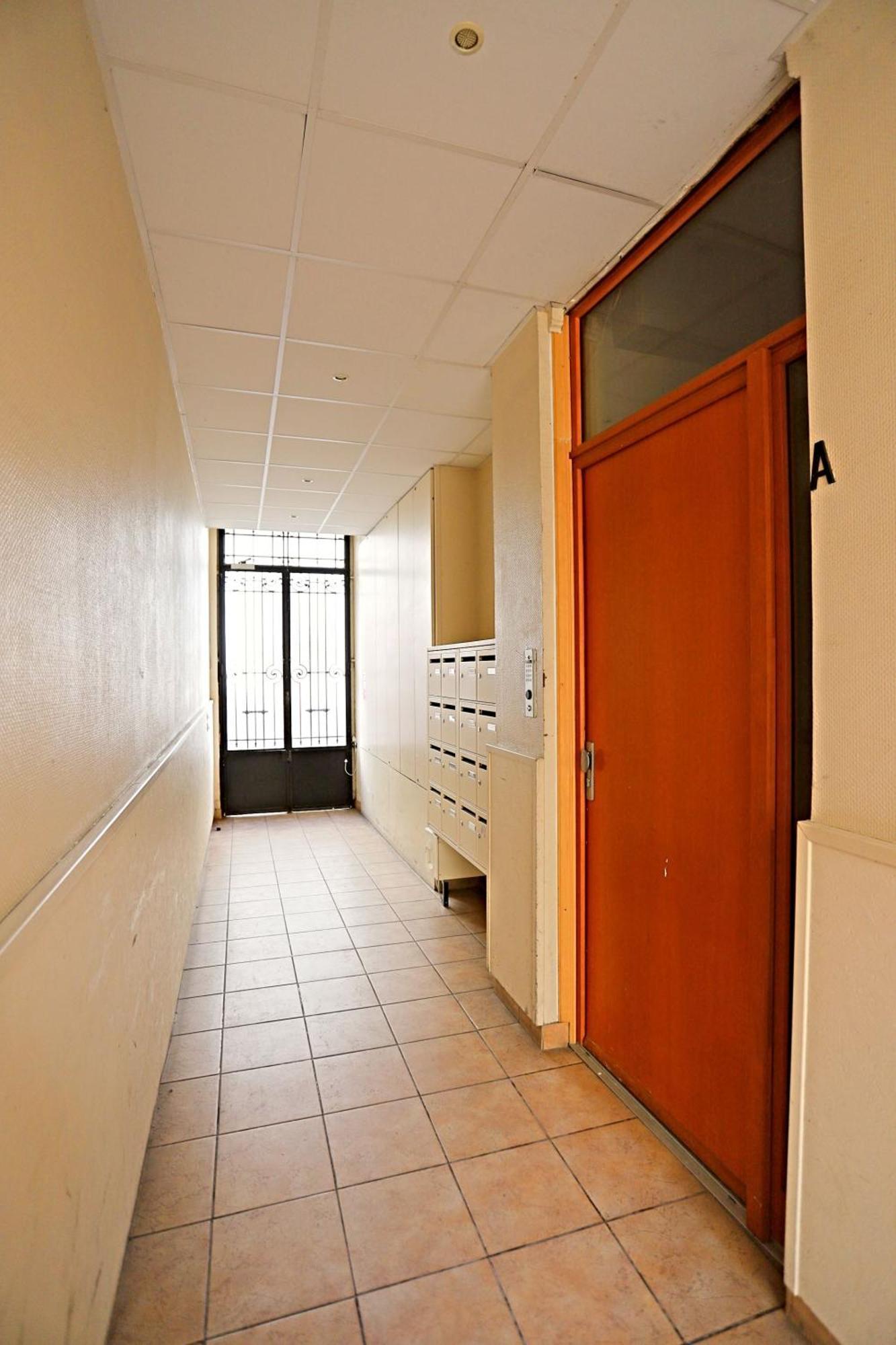 Beautiful 11st District Apartment