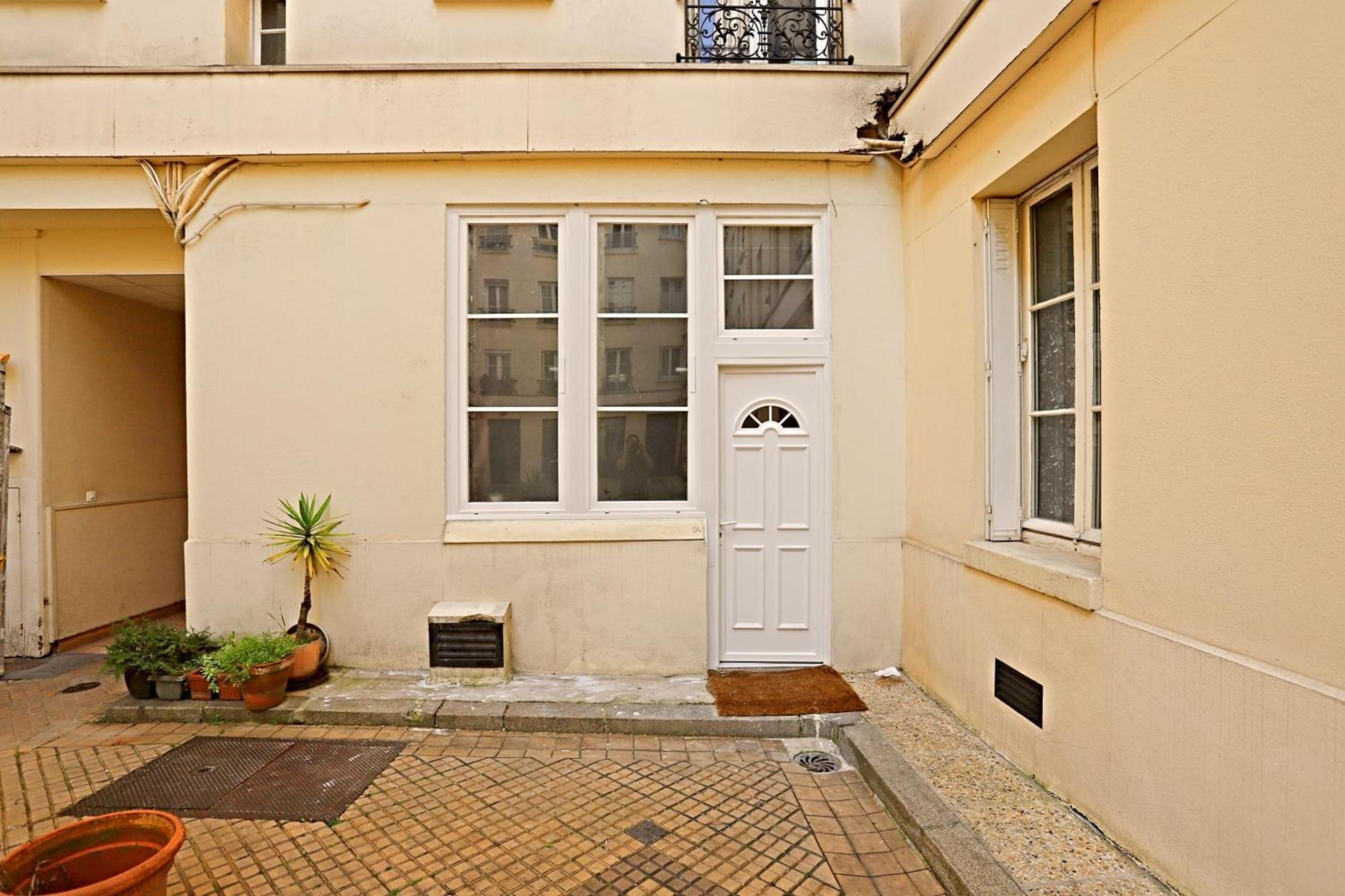 Beautiful 11st District Apartment