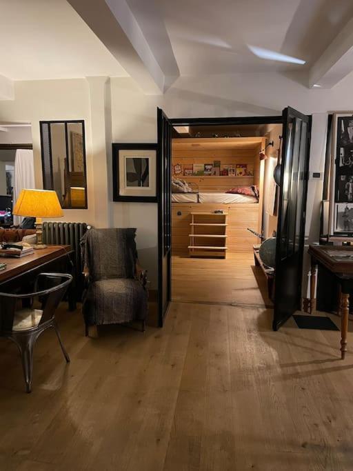 Tres Beau Loft Industriel 20e Appartement Paris