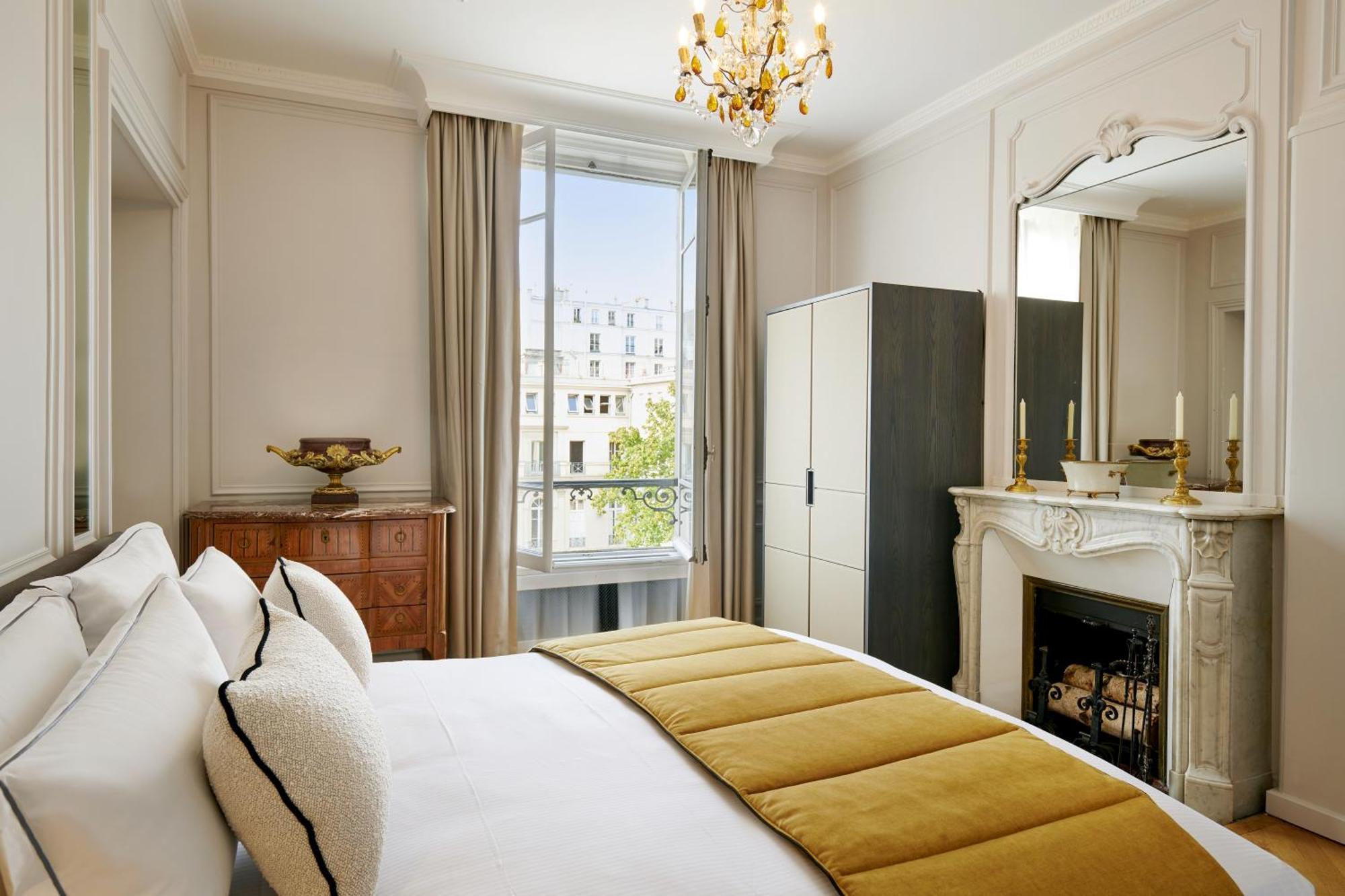 Lancaster Champs-elysees Hotel 5*
