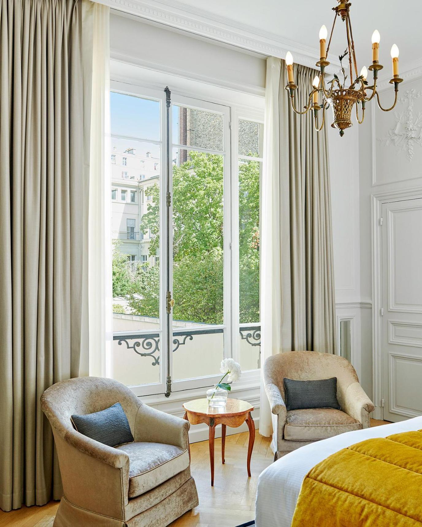 Hotel Lancaster Champs-elysees 5*