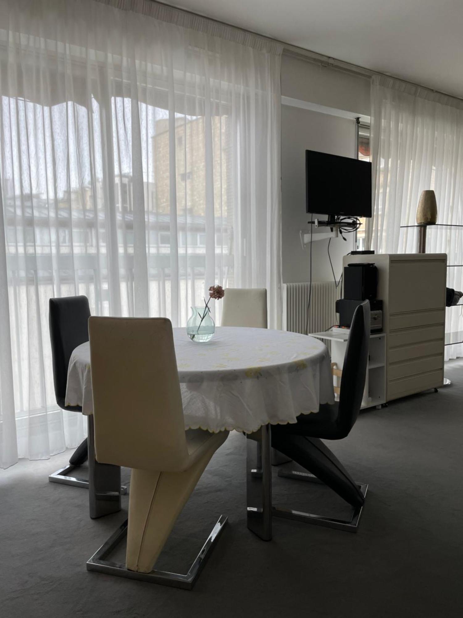 Big With Terrace & Central Location Apartment *