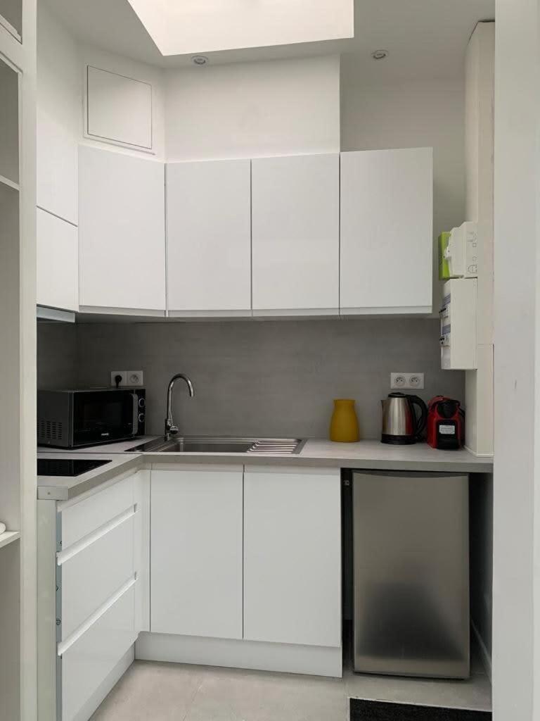 Cosy And Modern Studio In Heart Of Xvii Area Apartment Paris