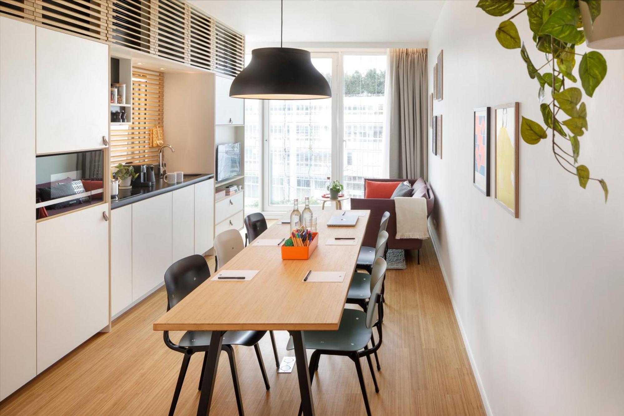 Zoku 4*