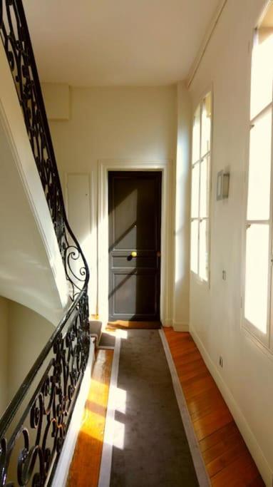 Small Luxurious In The Heart Of Saint Germain Appartement Paris
