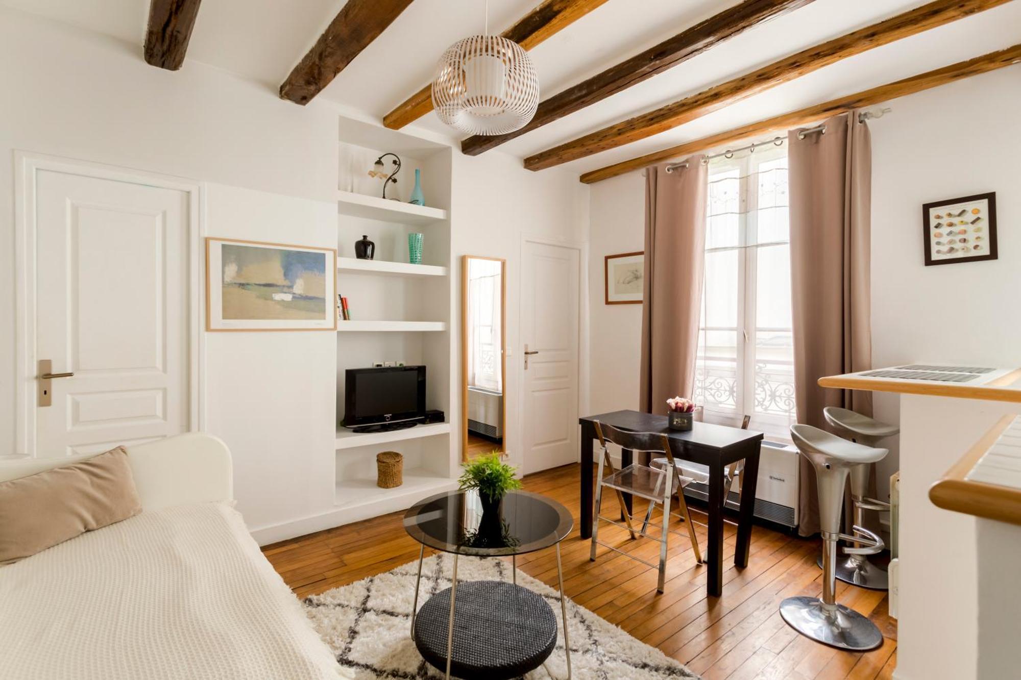 Marais Place Des Vosges Sevigne Appartement Paris