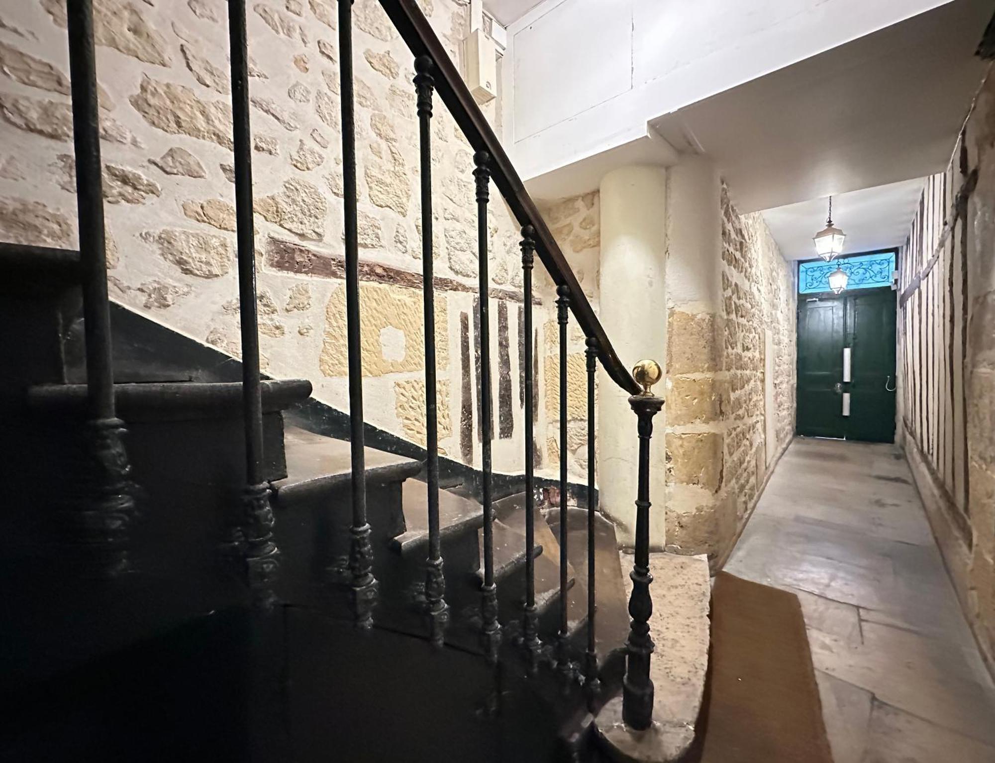 Spacious Studio In Saint-germain-des-pres Apartment *