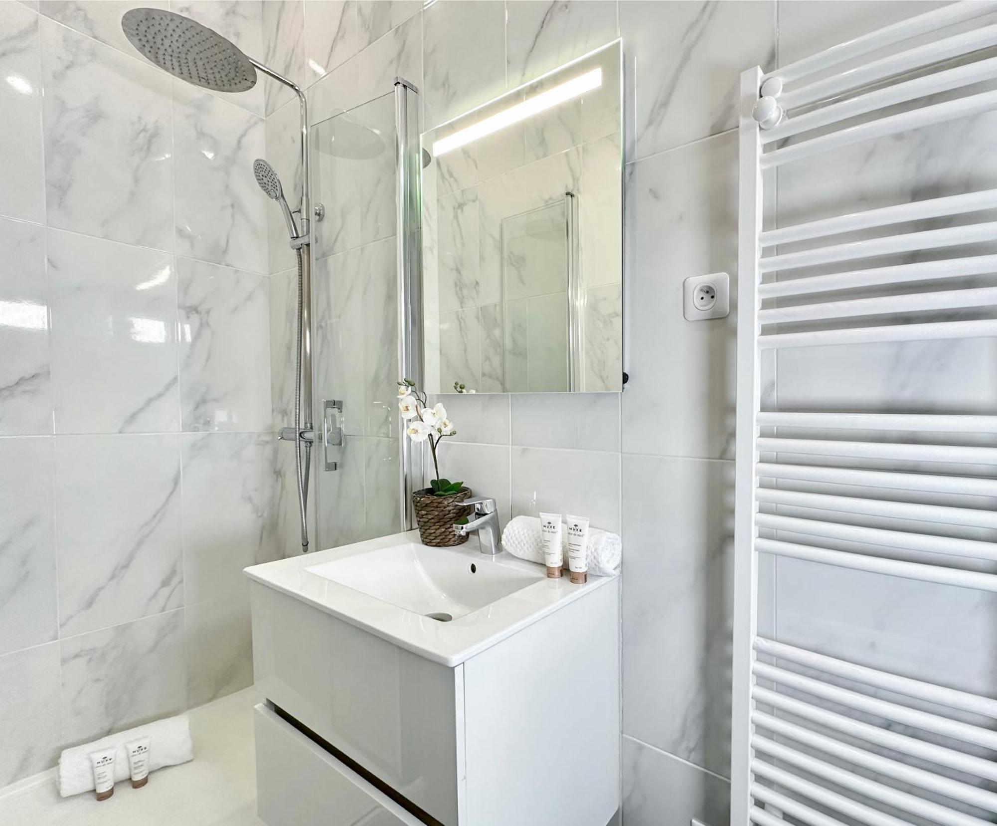 Spacious Studio In Saint-germain-des-pres Apartment Paris