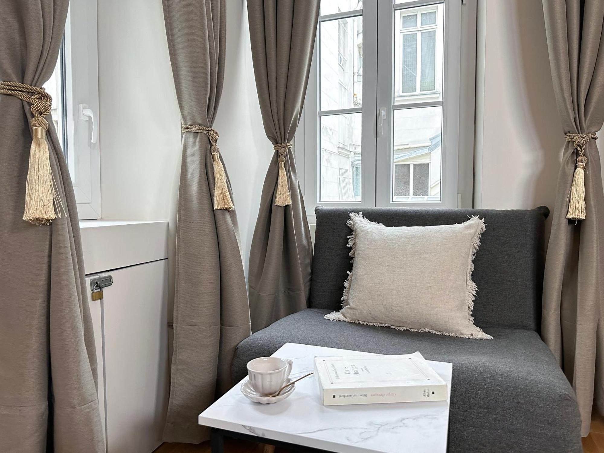 Spacious Studio In Saint-germain-des-pres Apartment