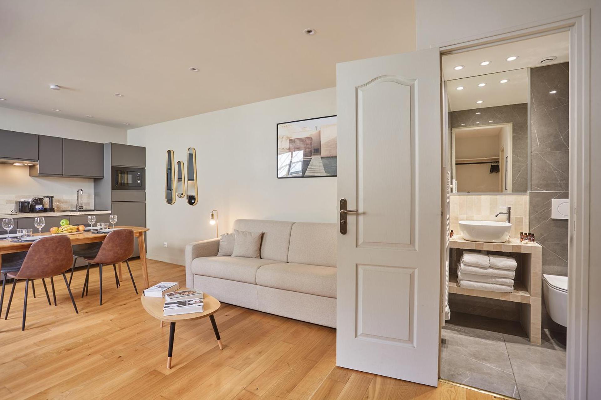 Center Of By Prestige Apartment Paris