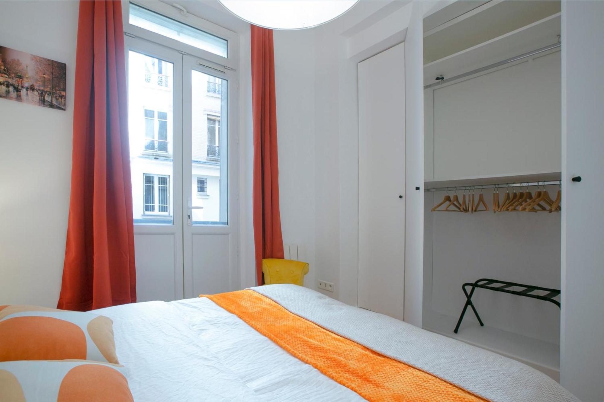Warm 2 Bedrooms - C38 *