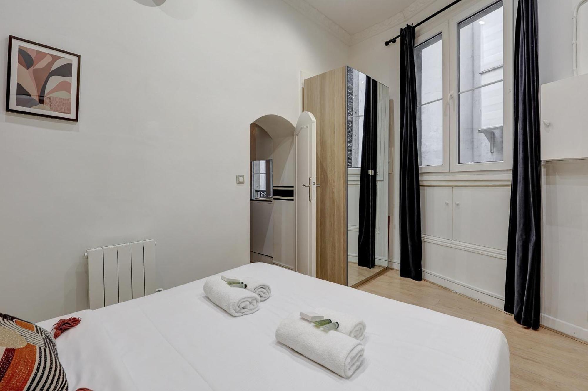 106 - Fabulous In Champs Elysees Appartement Paris