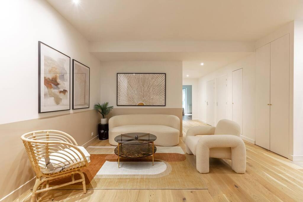Apartment 6pers#3 Bedrooms#2 Bathrooms#paris 19 *
