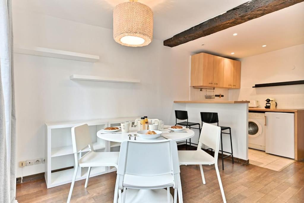 Paisible Et Rivoli Apartment Paris