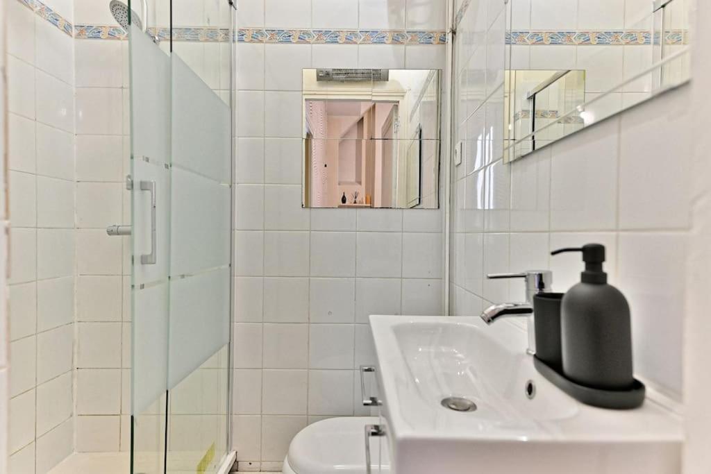 Appartement Rez-de-chaussee - Montparnasse Paris